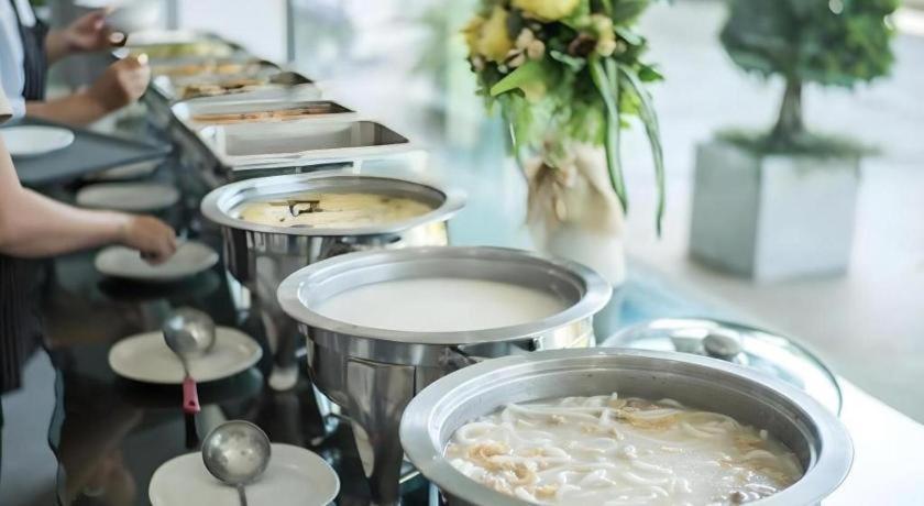 วีธรา บูธิคโฮเทล  Hotel อุดรธานี ภายนอก รูปภาพ