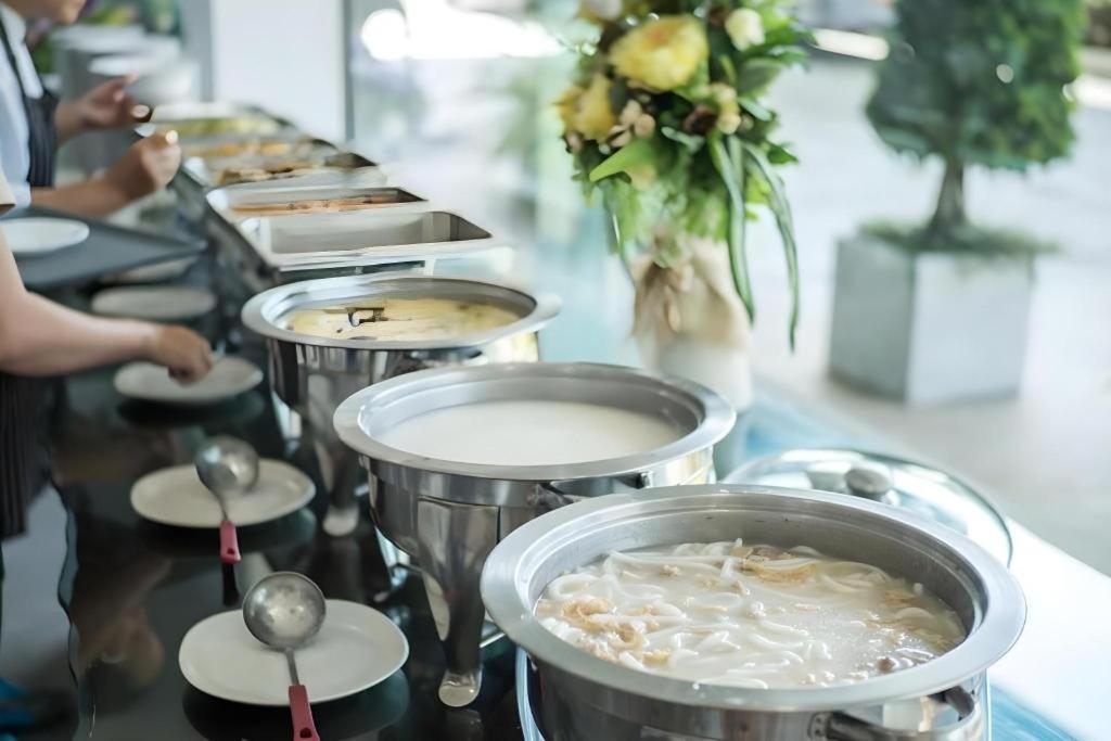 วีธรา บูธิคโฮเทล  Hotel อุดรธานี ภายนอก รูปภาพ